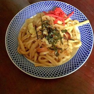 粗挽きウインナーと野菜の焼きうどん＠ニンニク醤油味